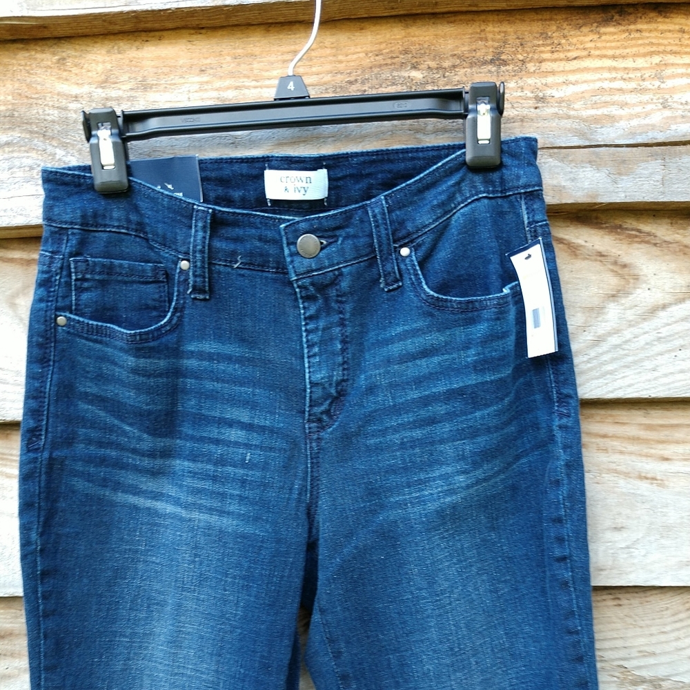 Crown & Ivy NWT Blue Birch Wash Fashion Denim Jeans Straight Leg Size 4